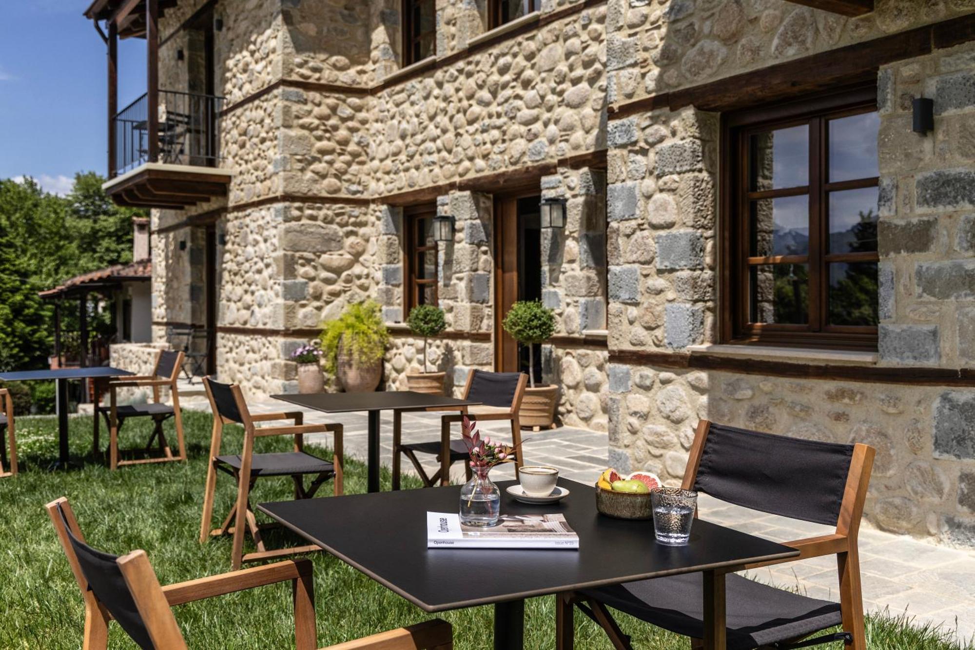 Mones Bed and Breakfast Kastraki  Exteriör bild